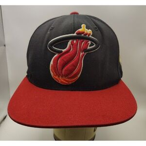 Mitchell Ness Miami Heat Hardwood Classics Snapback Flat Bill Hat Black Red NBA